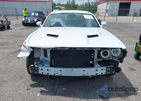 2017 Dodge Challenger Sxt Plus z USA, uszkodzony, nr VIN 2C3CDZAG4HH572900